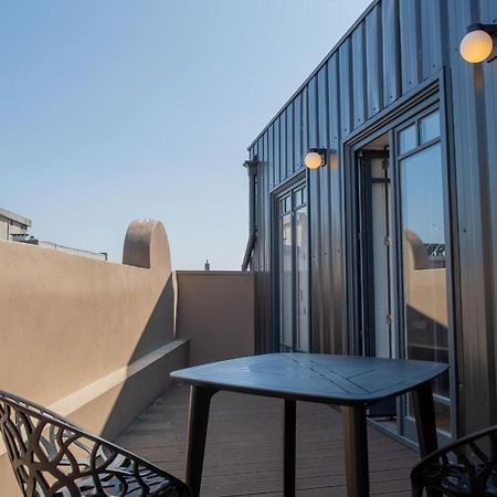 Spacious Studio W/ Balcony & Ac By Lovelystay Porto Luaran gambar