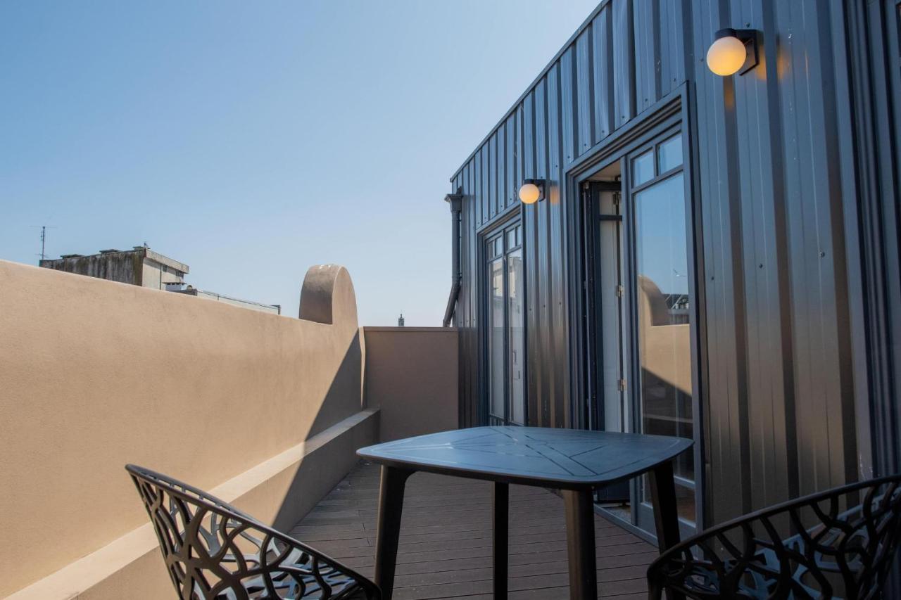 Spacious Studio W/ Balcony & Ac By Lovelystay Porto Luaran gambar